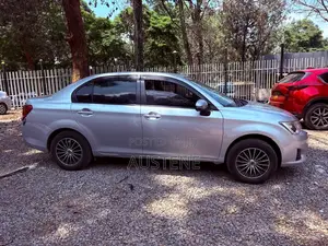 Toyota Axio 2013 Silver