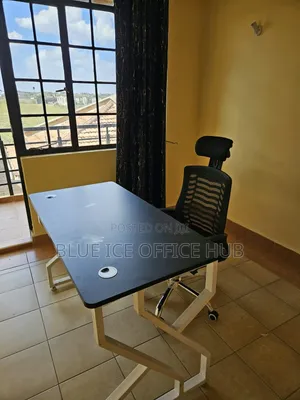 Modern Office ExecutiveTable – Black White