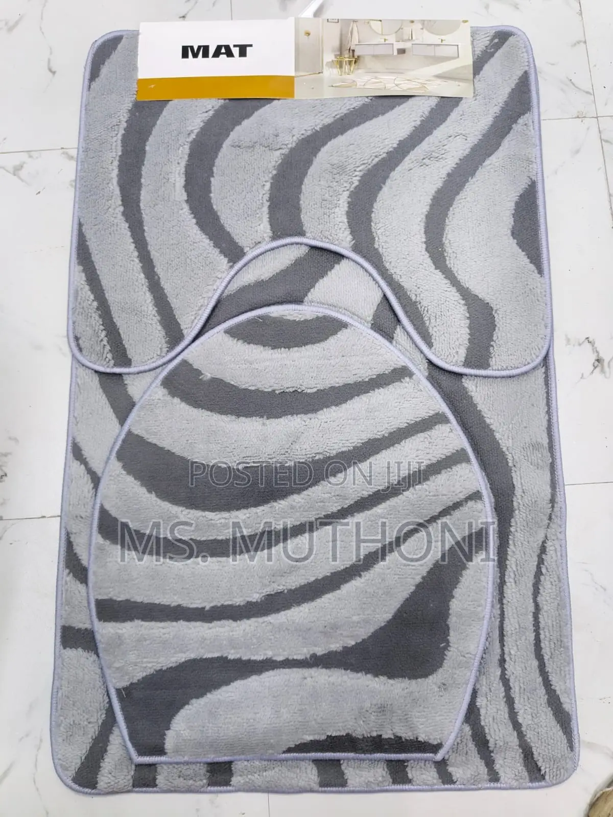 * Abstract Neutral Bathroom Rug and Pedestal Set