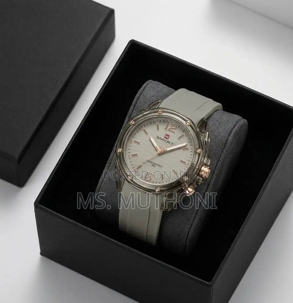 NAVIFORCE Women's Water Resistant Analog Luxury Watch
