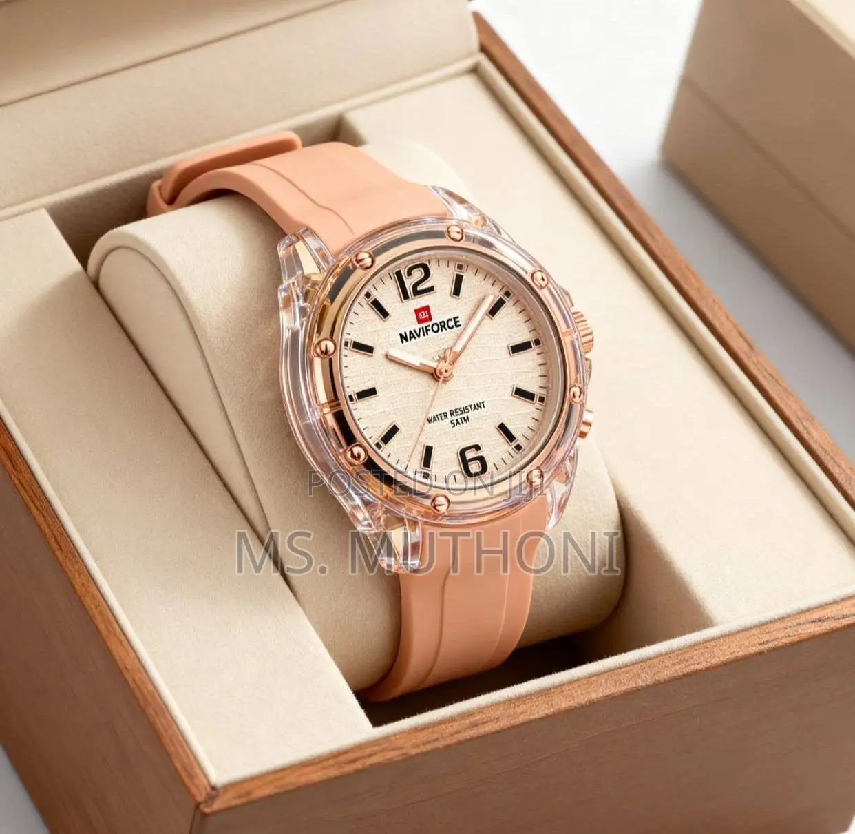 NAVIFORCE Women's Water Resistant Analog Luxury Watch
