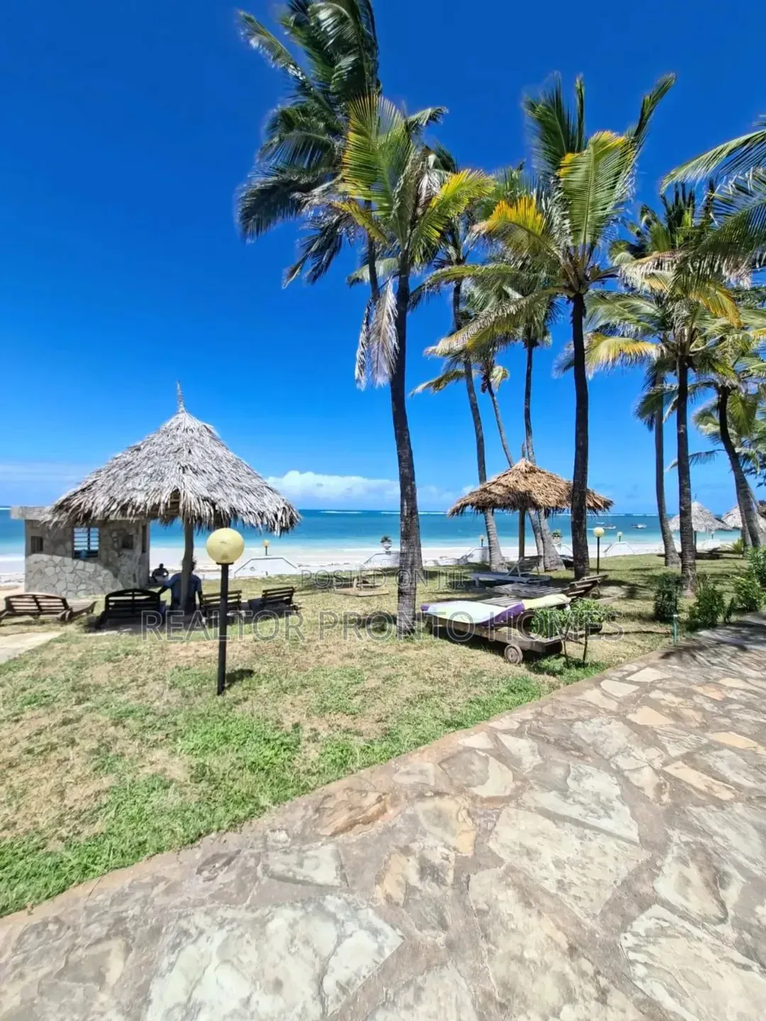 3bdrm Apartment in Malindi, Kilifi, Shella for sale