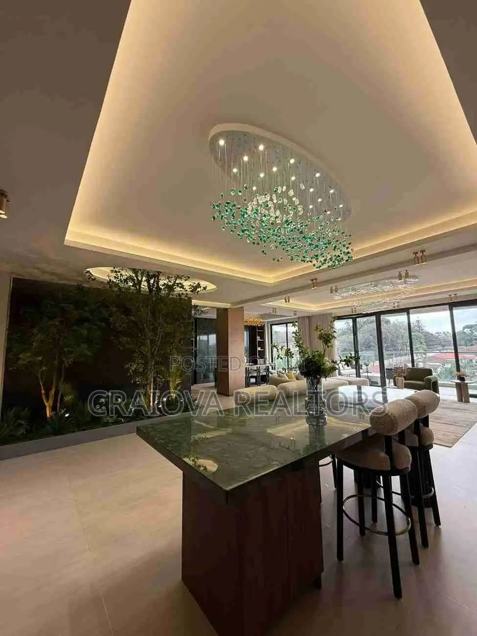 5bdrm Apartment in Spring Valley for sale