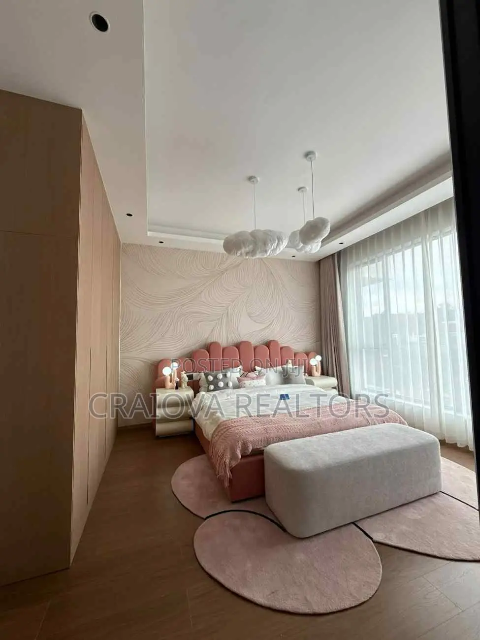 5bdrm Apartment in Spring Valley for sale