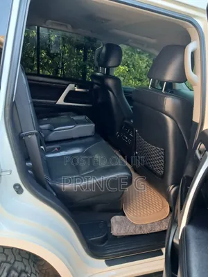 Toyota Land Cruiser 4.6 V8 AX G Selection 2016 White