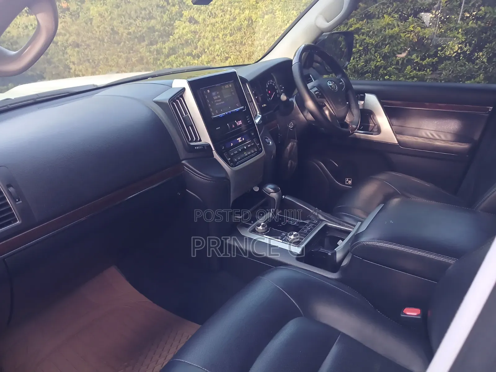 Toyota Land Cruiser 4.6 V8 AX G Selection 2016 White