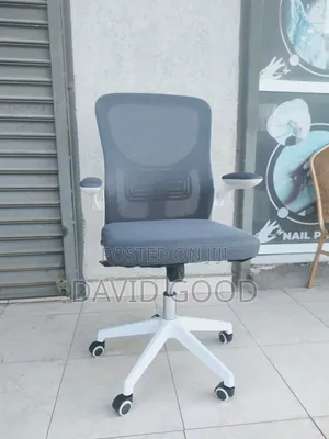 Semi Ergonomic Chair