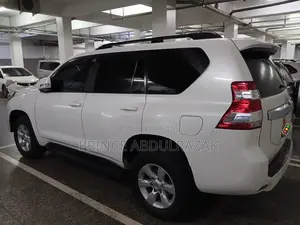 Toyota Land Cruiser Prado 2015 White