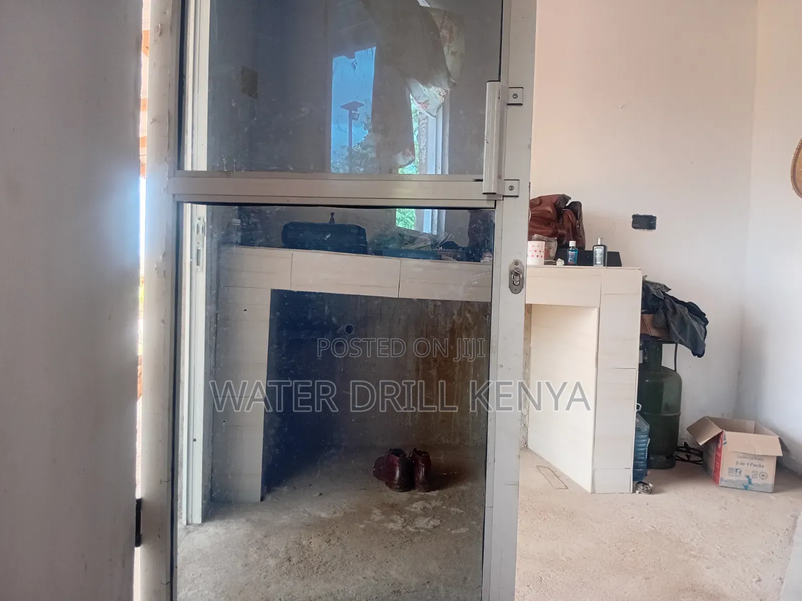 Studio Apartment in Campsite Cottages, Mackinnon Road for sale