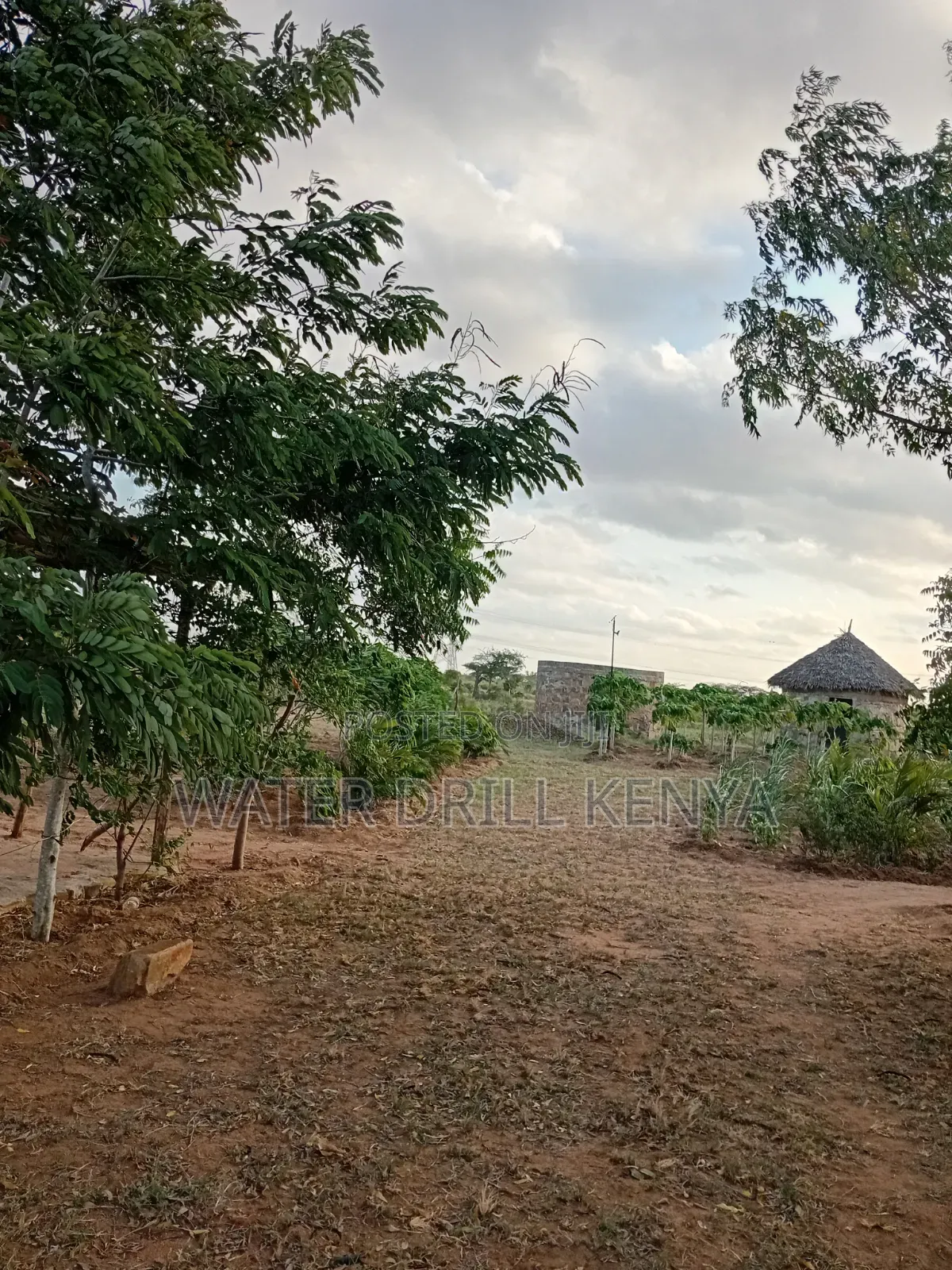 Studio Apartment in Campsite Cottages, Mackinnon Road for sale