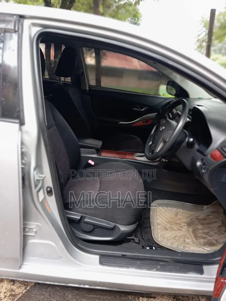 Toyota Allion 2010 Silver