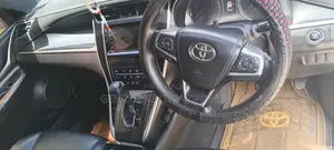 Toyota Harrier 2.0 2015 White