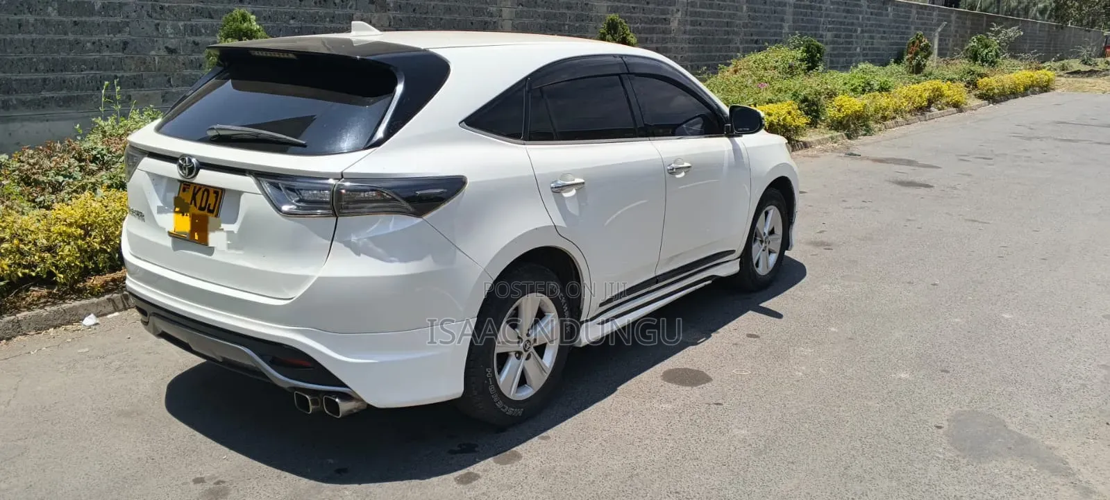 Toyota Harrier 2.0 2015 White