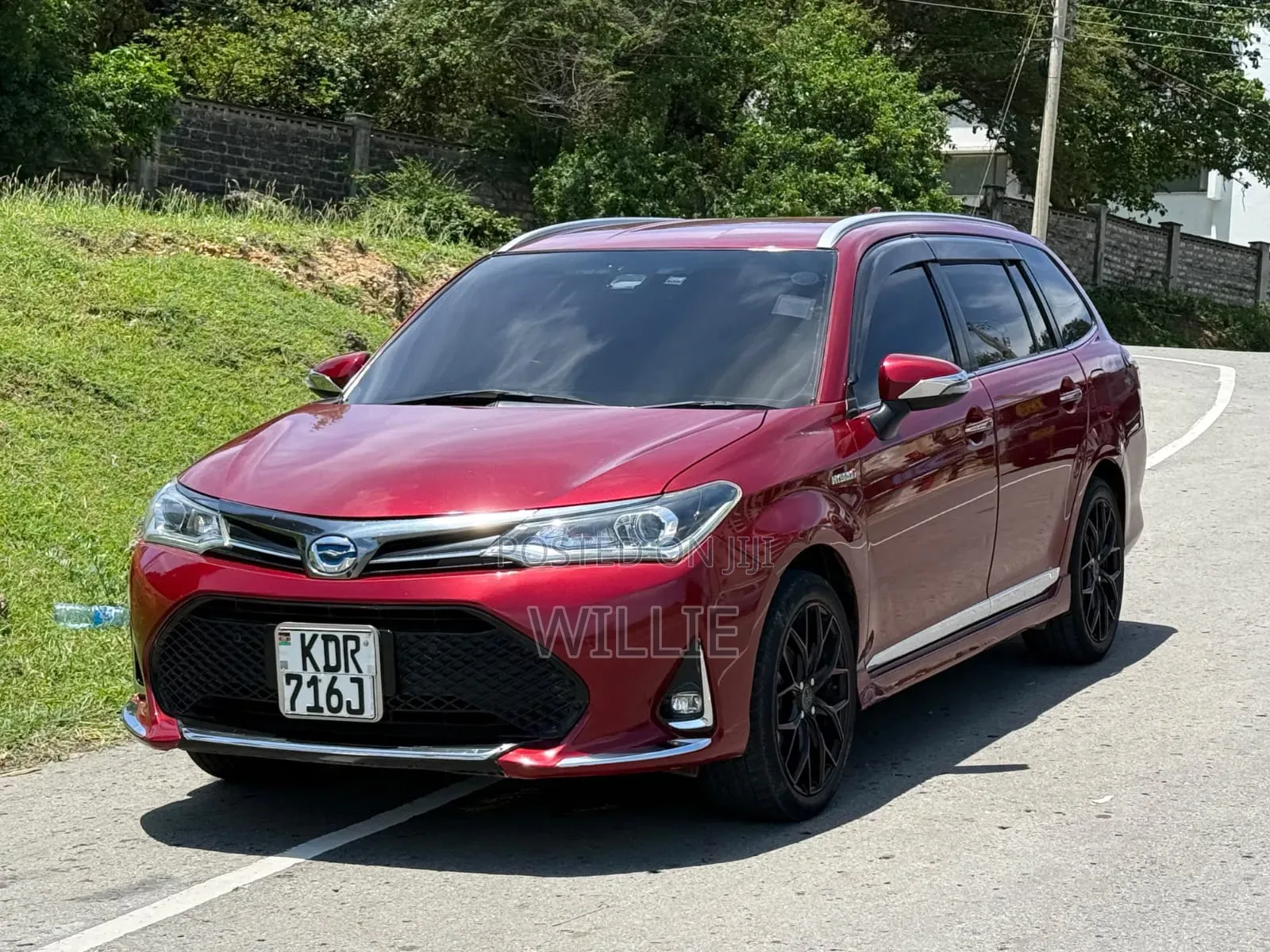 Toyota Corolla Fielder 2017 Red