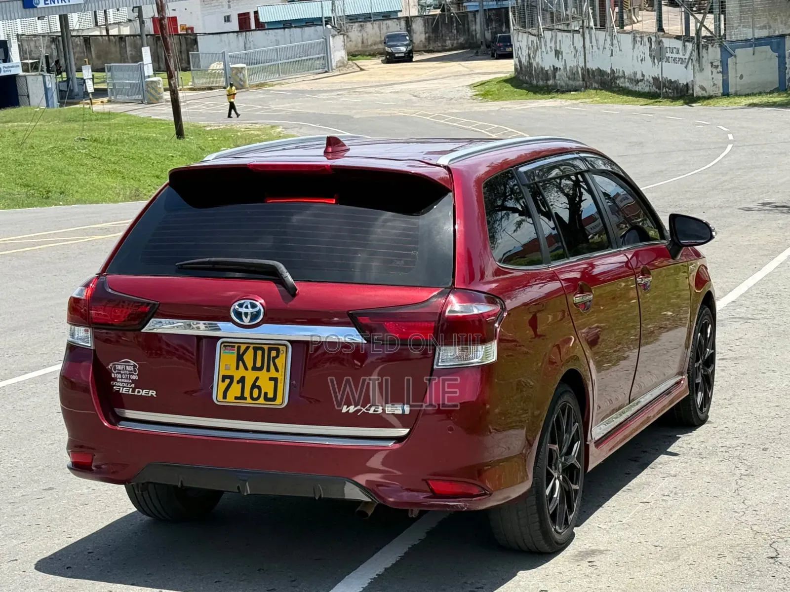 Toyota Corolla Fielder 2017 Red