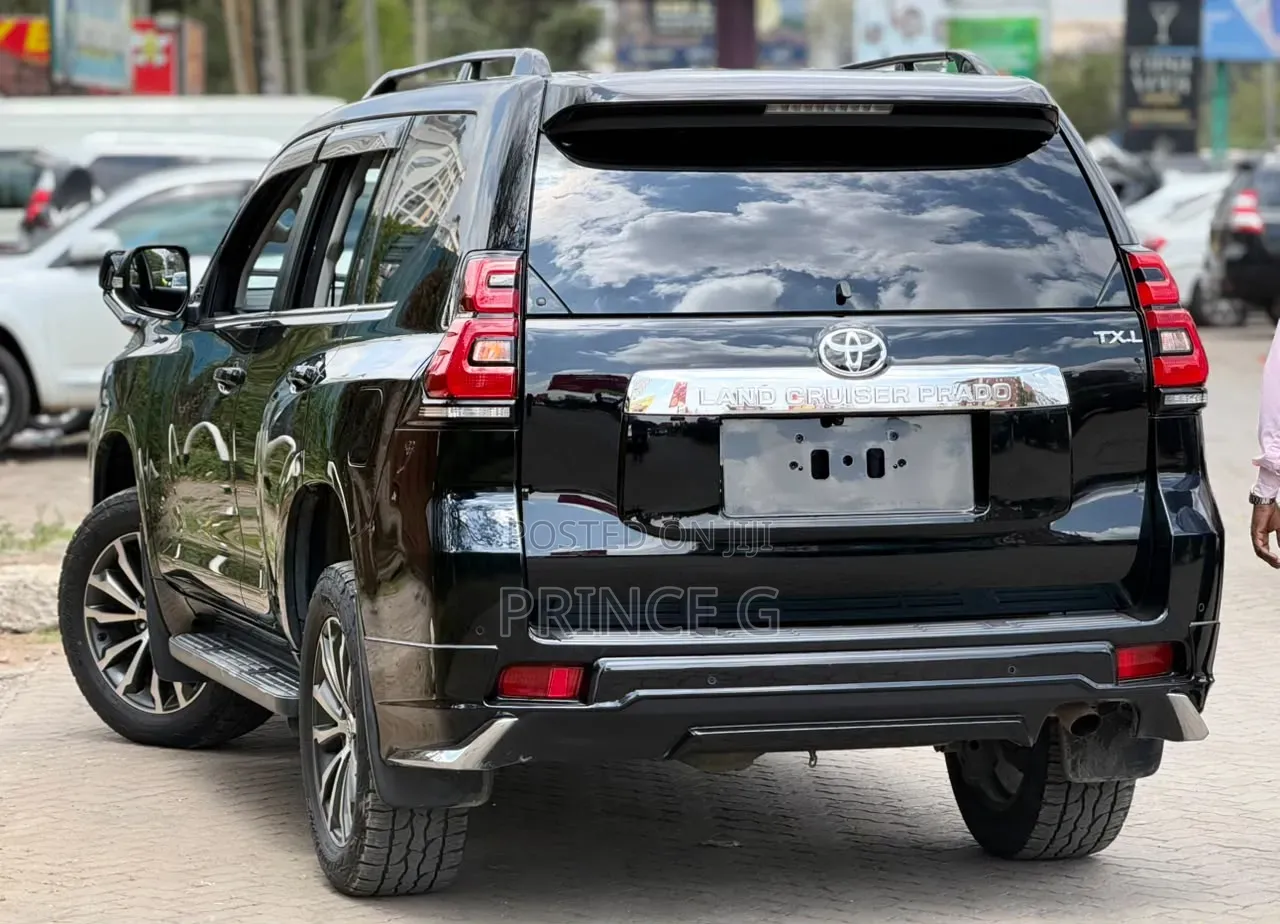 Toyota Land Cruiser Prado 2.8 2020 Black