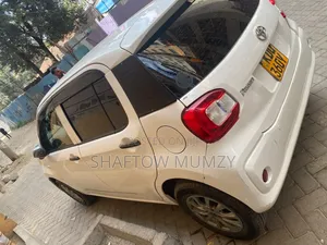 Toyota Passo 1.0 FWD 2018 White