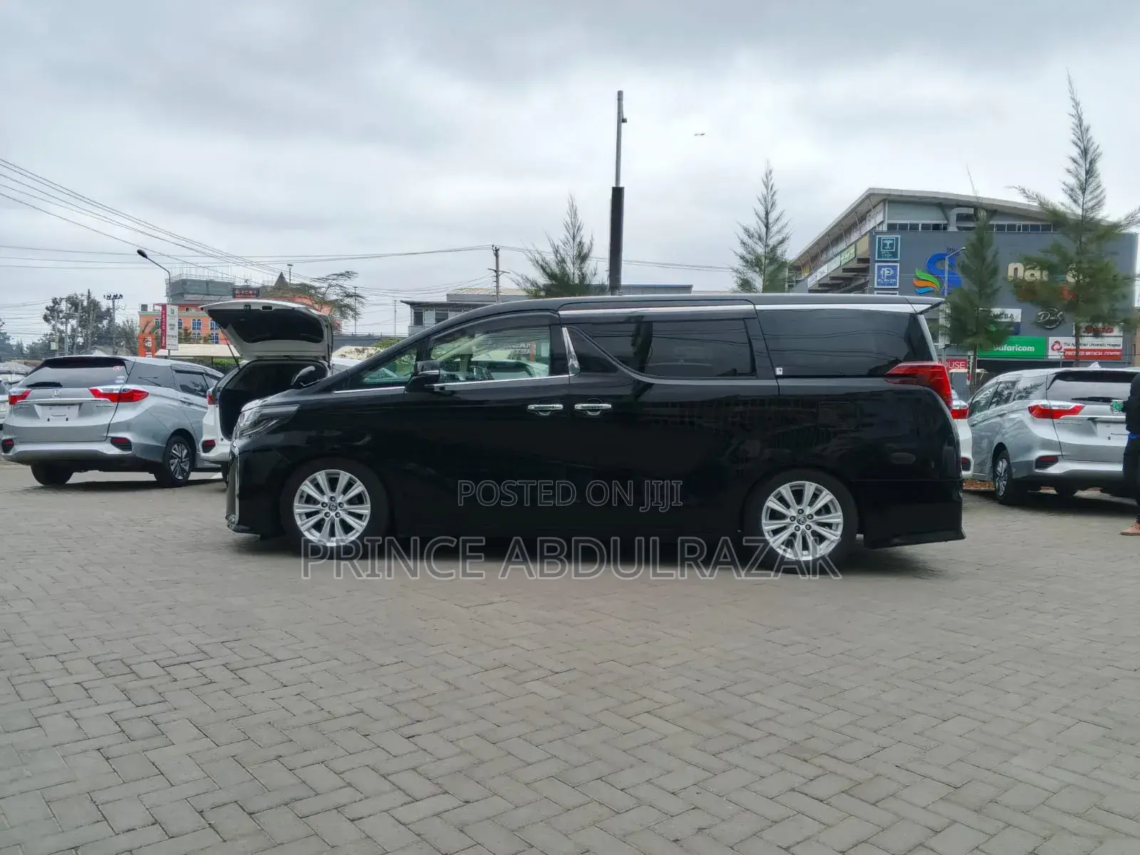 Toyota Alphard 2020 Black