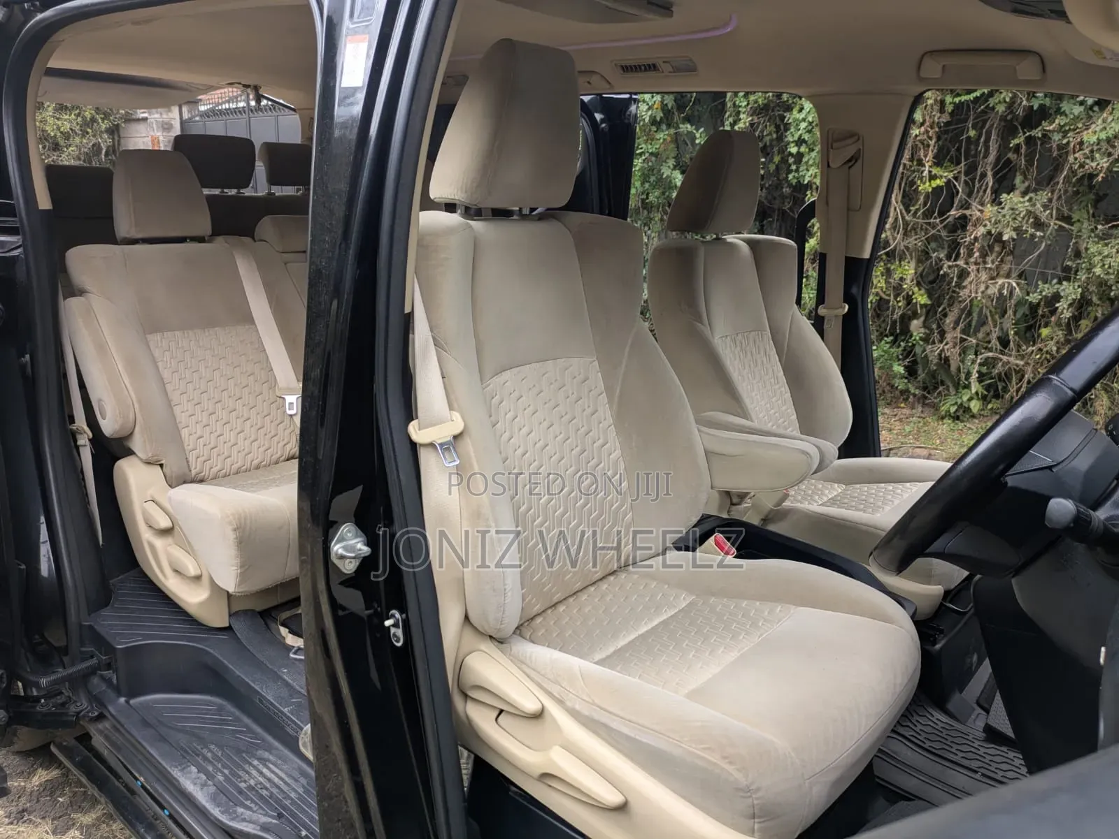 Toyota Vellfire Z G Edition 2.5 FWD 7-Seater 2015 Black