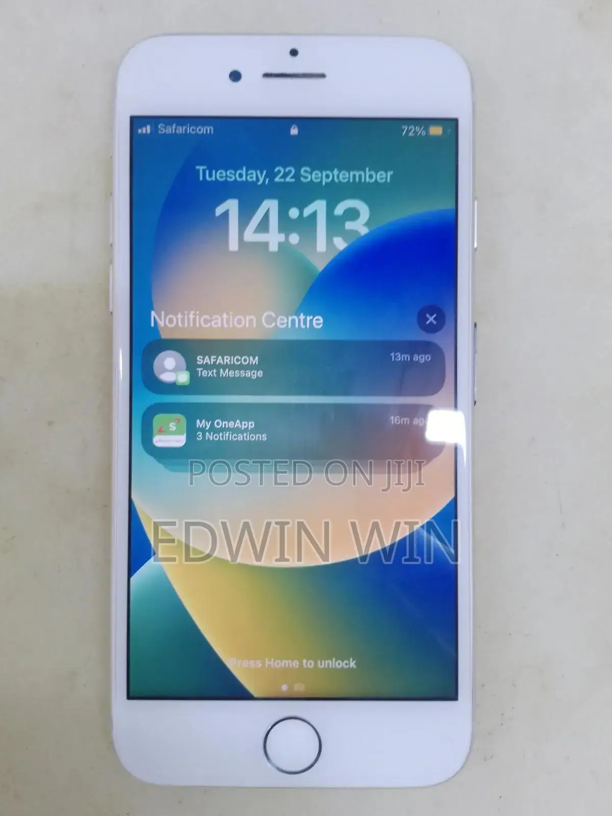 Apple iPhone 8 64 GB White