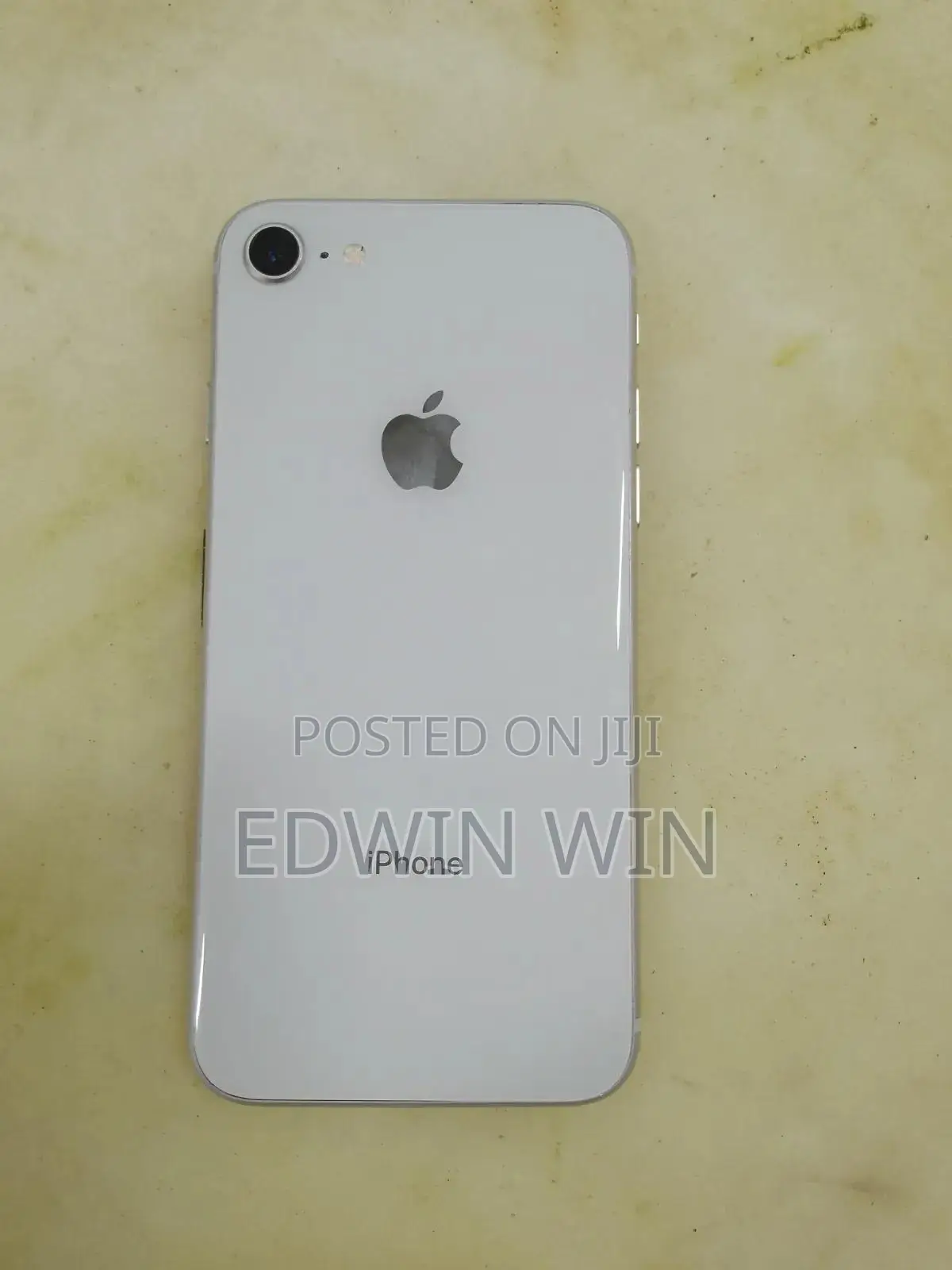 Apple iPhone 8 64 GB White