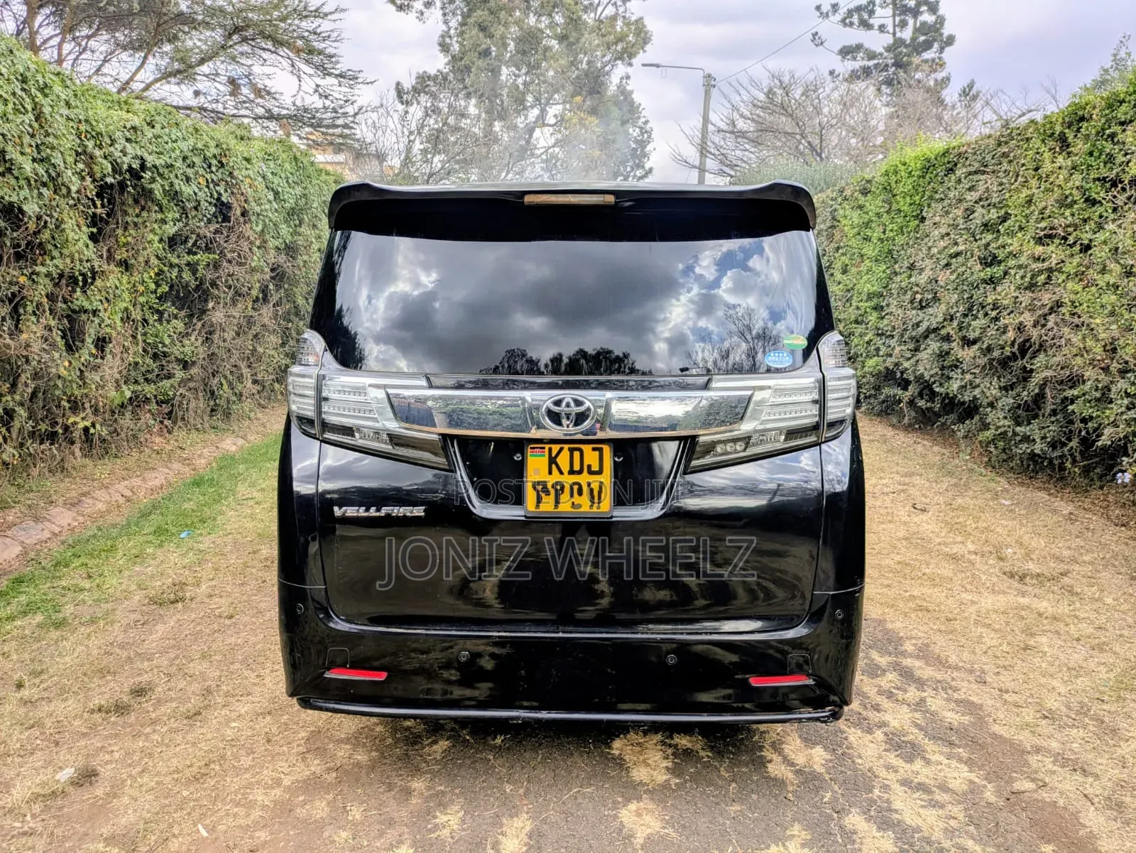 Toyota Vellfire Z G Edition 2.5 FWD 7-Seater 2015 Black