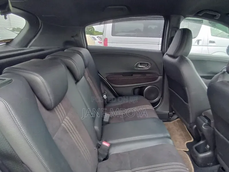 Honda Vezel 2019 White