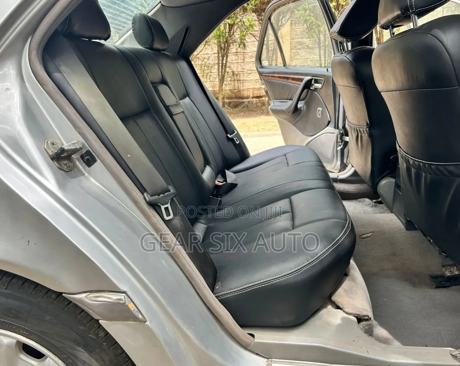 Mercedes-Benz E200 1998 Silver