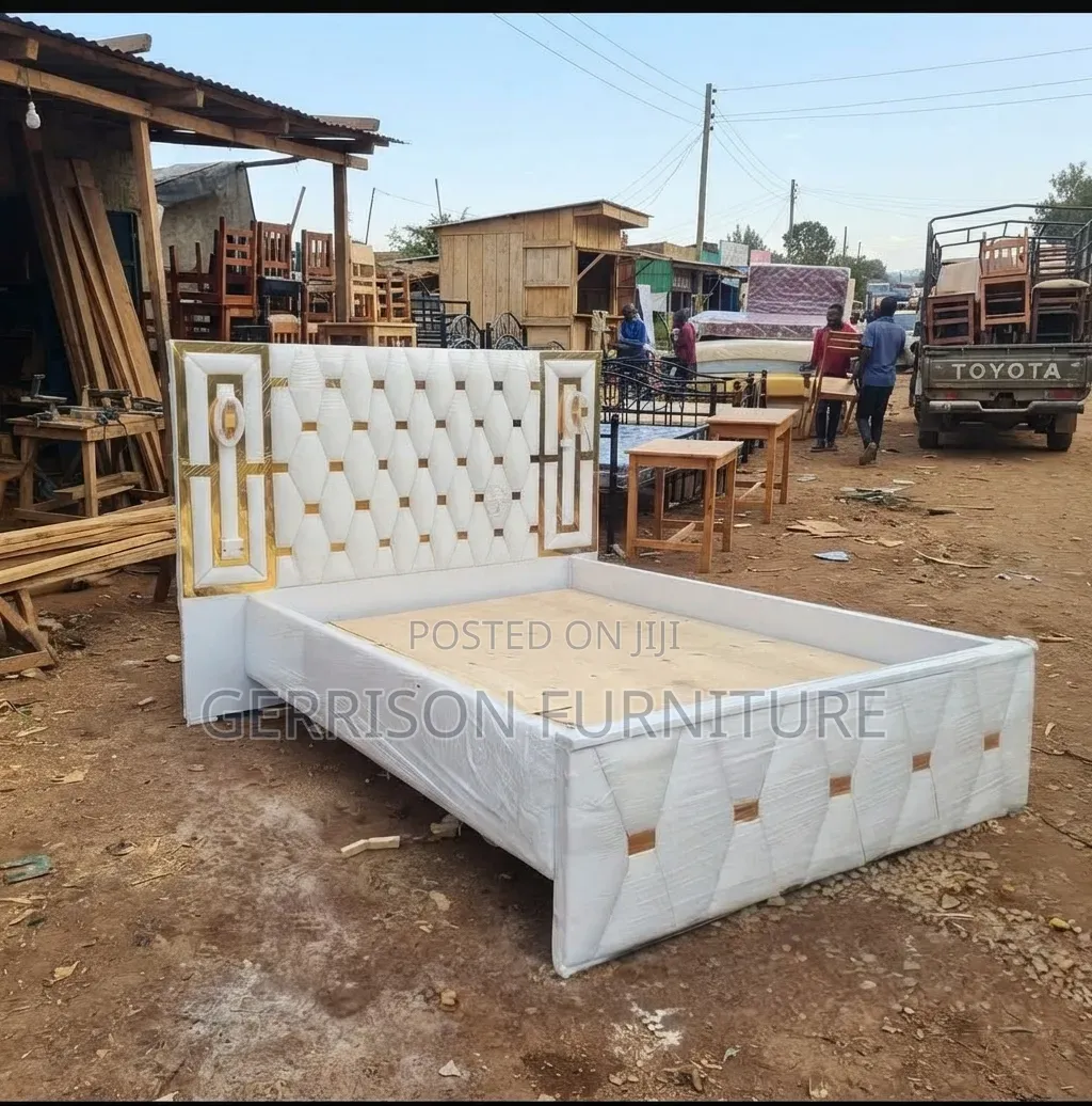 5x6 Luxury White Upholstered Bed