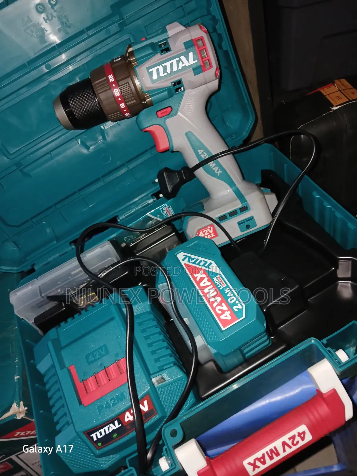 Total P42M 42V Compact Brushless Cordless Impact Drill Kit