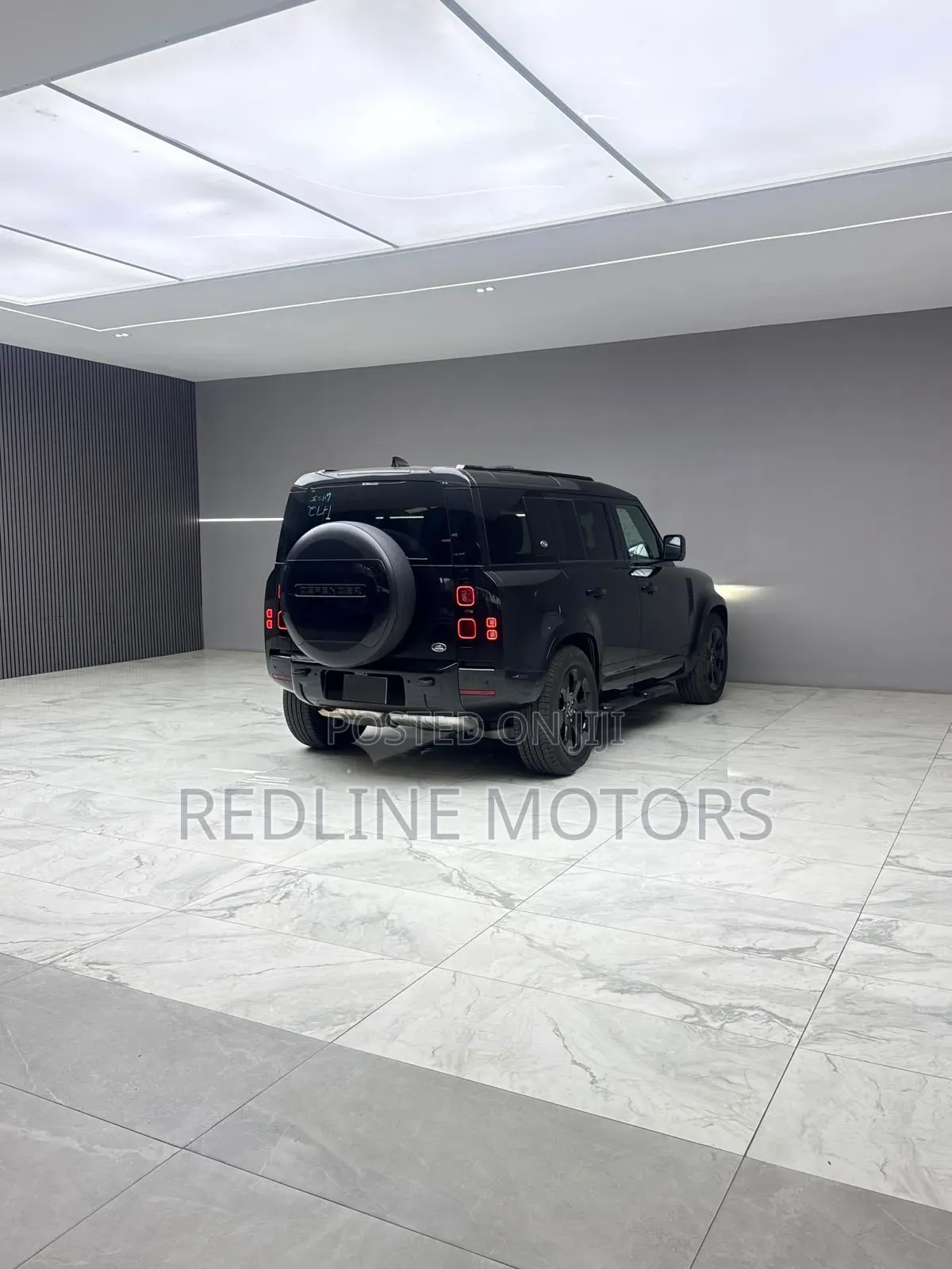 Rover Land 2023 Black