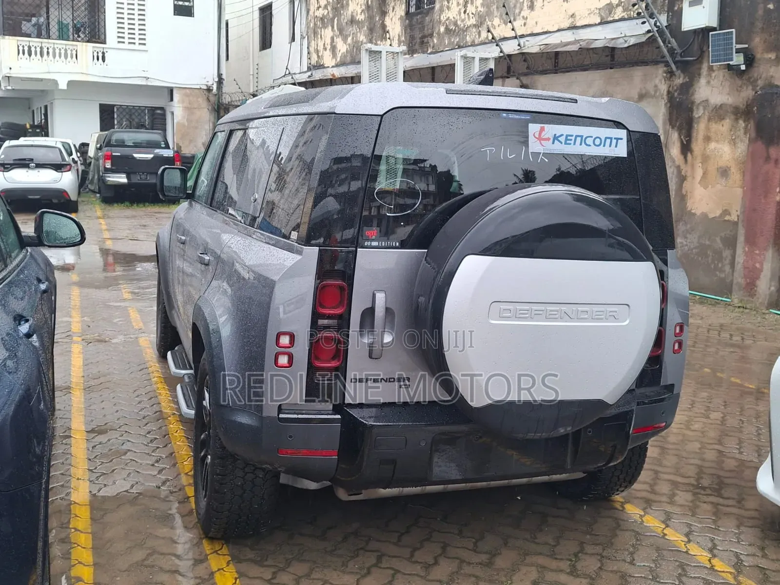 Land Rover Defender 2023 Gray