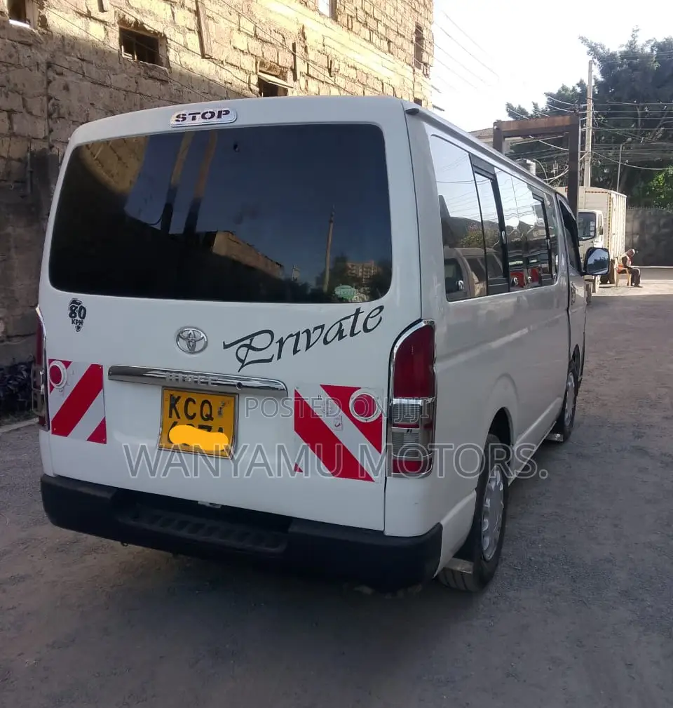 Toyota HiAce 2012 White