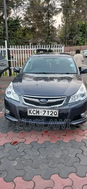 Subaru Legacy 2.5i Premium 2010 Gray