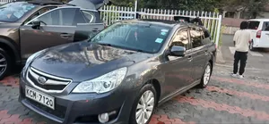 Subaru Legacy 2.5i Premium 2010 Gray