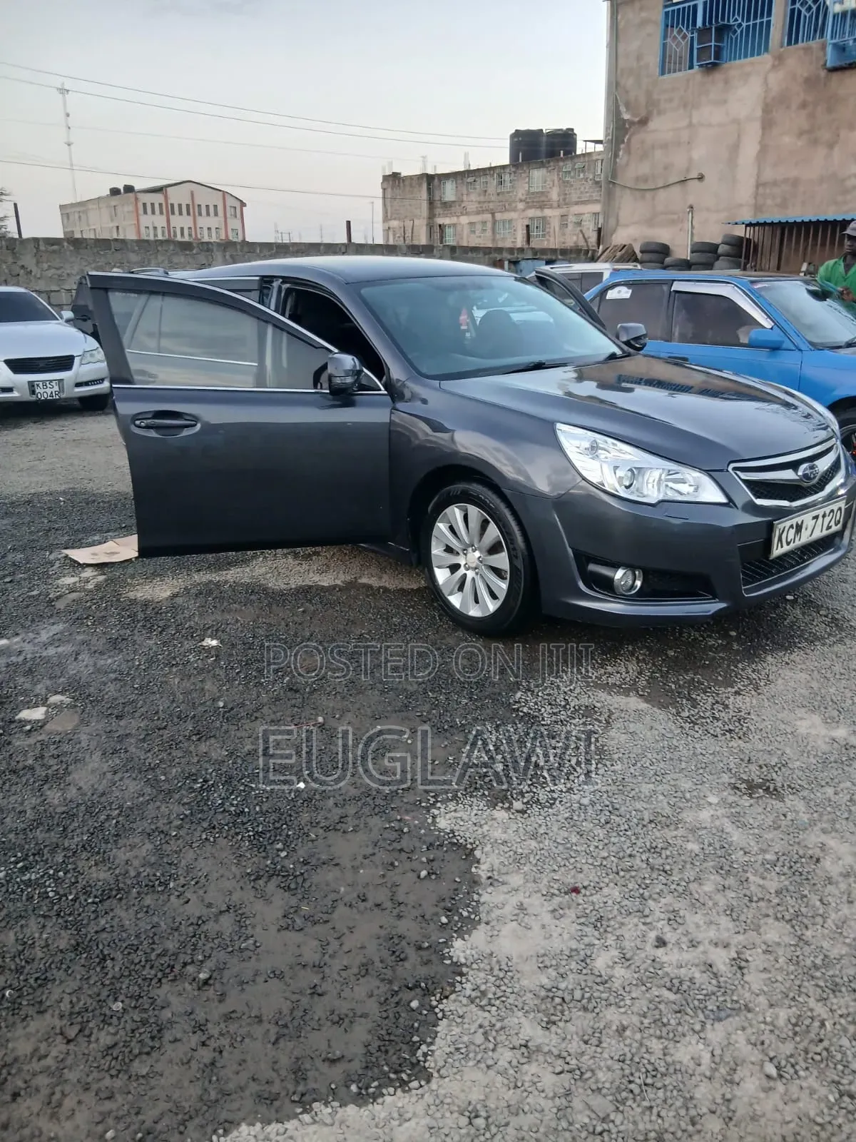 Subaru Legacy 2.5i Premium 2010 Gray