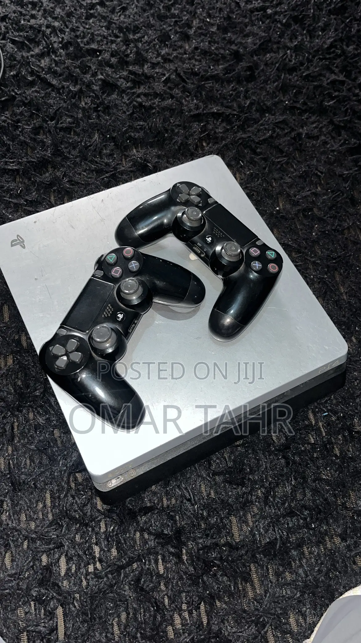 PS4 With 2 Controllers FIFA 23