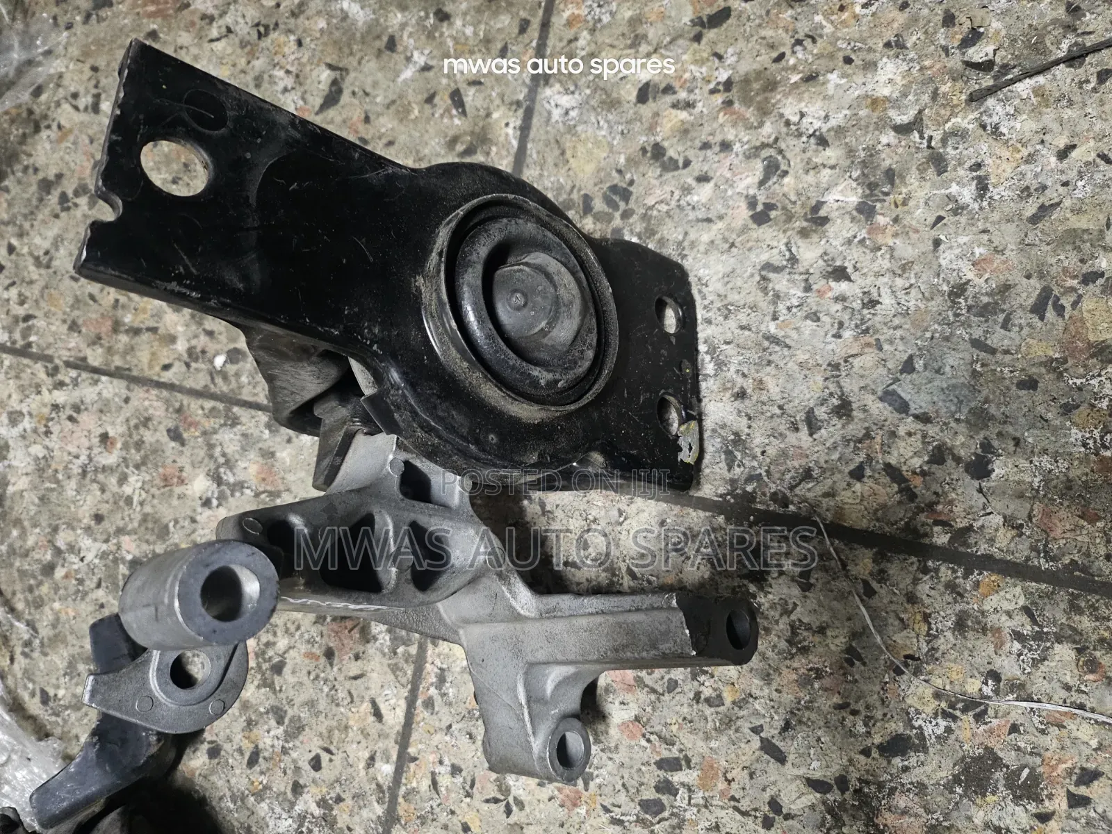 Nissan Serena Engine Mounting