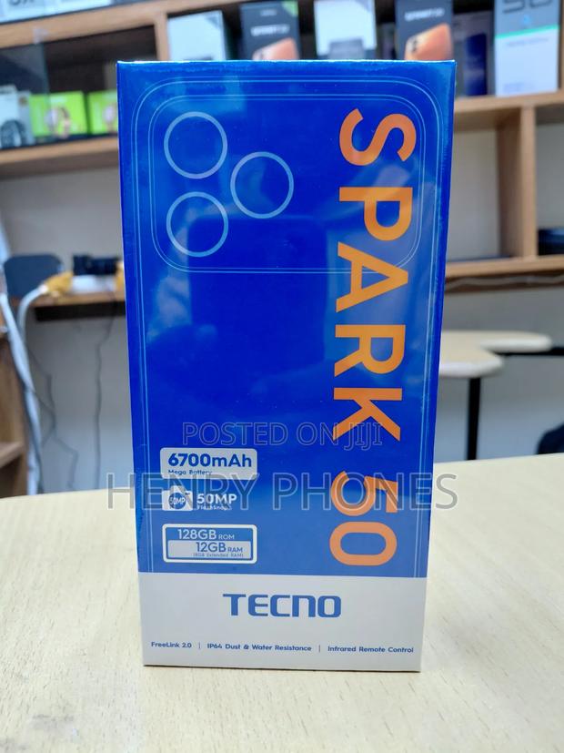 New Tecno Spark 50 128 GB Silver - thumbnail 2