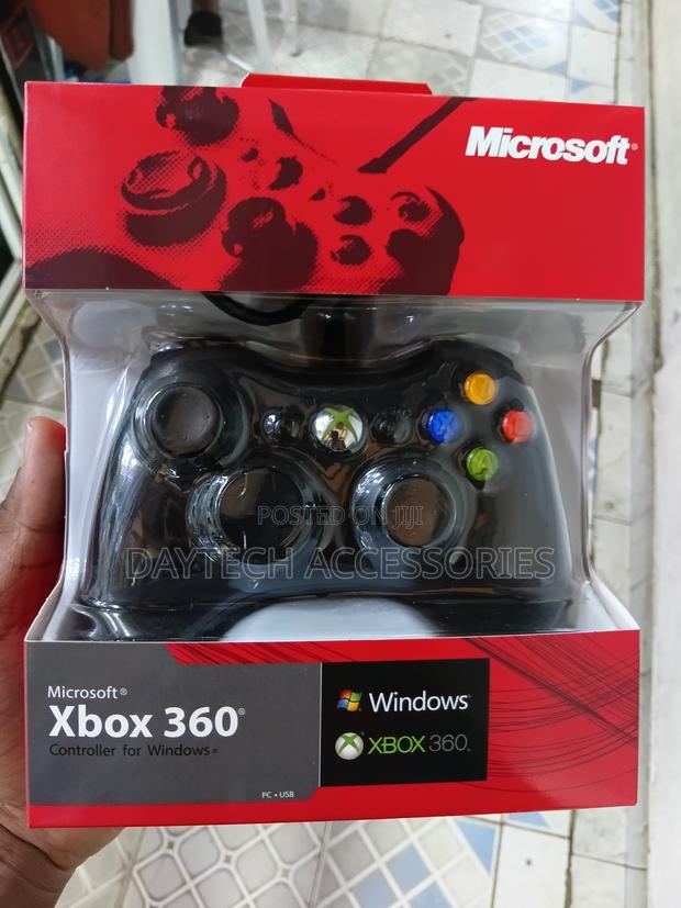 Microsoft XBOX 360 Wired Controller - Black - main view