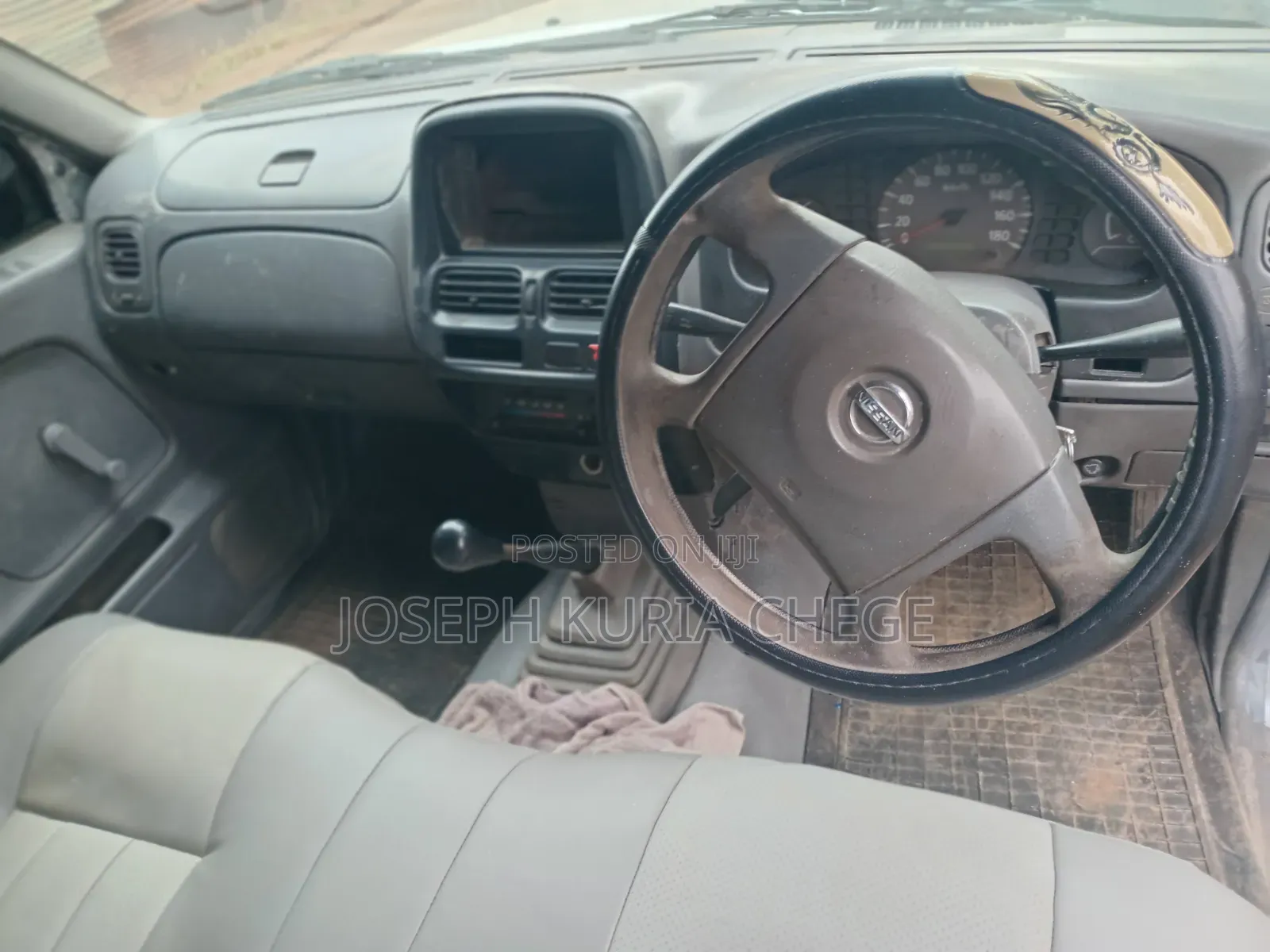 Nissan Hardbody 2009 Silver