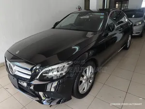 Mercedes-Benz C180 2018 Black
