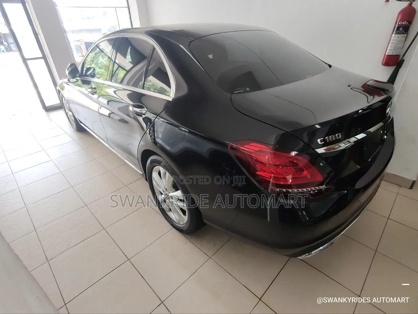 Mercedes-Benz C180 2018 Black