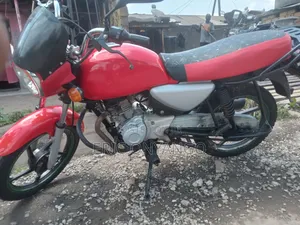 Bajaj Boxer 2018 Red