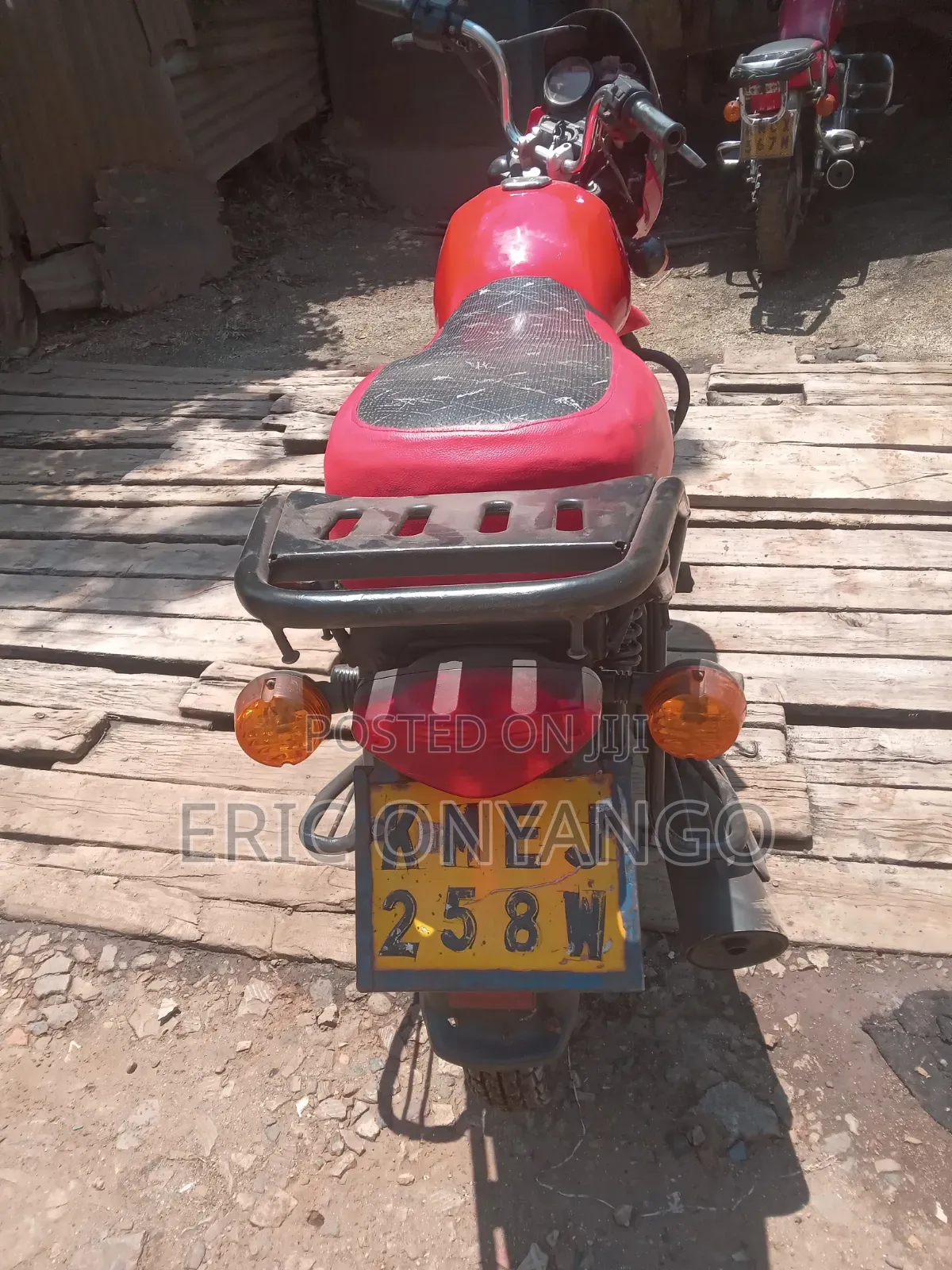 Bajaj Boxer 2018 Red
