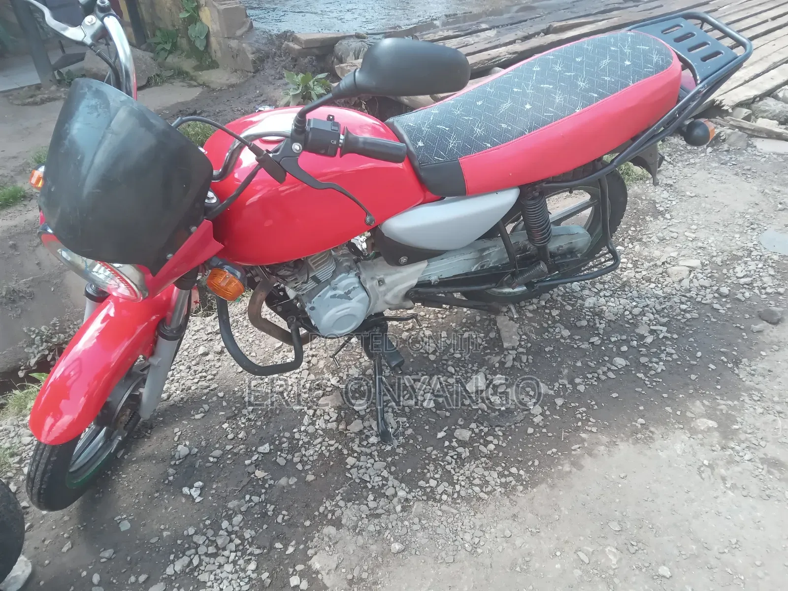 Bajaj Boxer 2018 Red