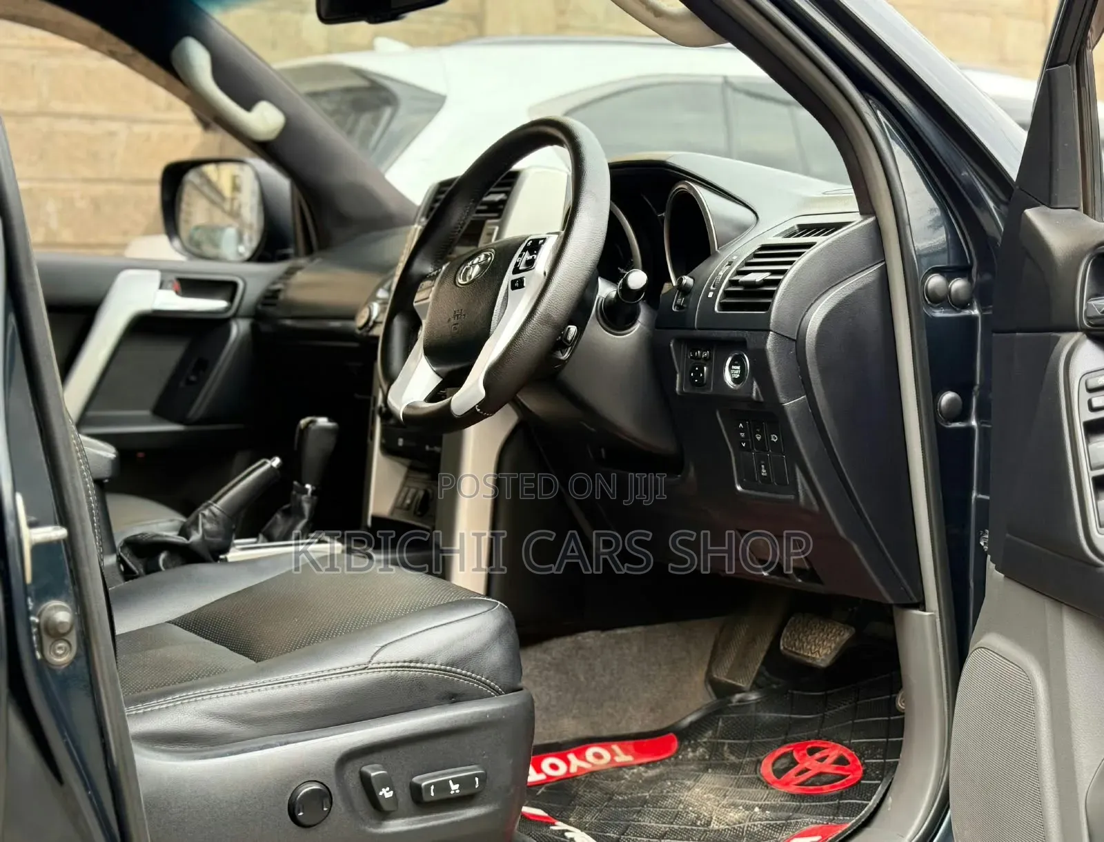 Toyota Land Cruiser Prado 2011 Black