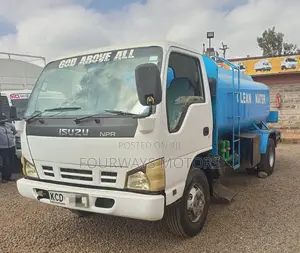 Isuzu NPR Waterbowser 2015 White