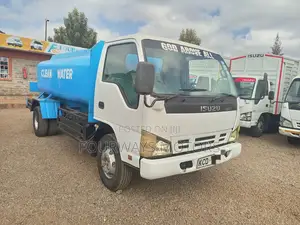 Isuzu NPR Waterbowser 2015 White