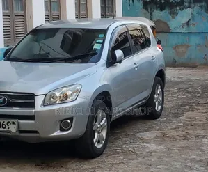 Toyota RAV4 2015 Silver